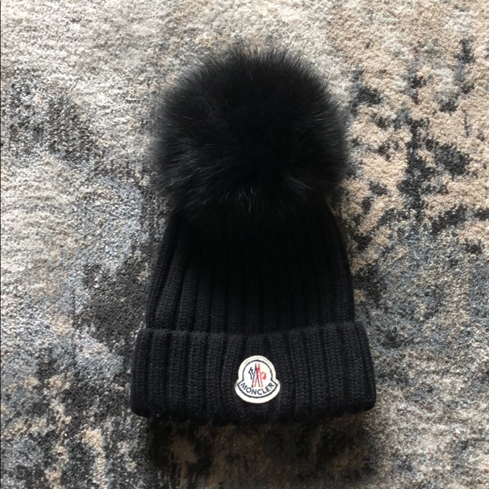 Moncler Black Hat